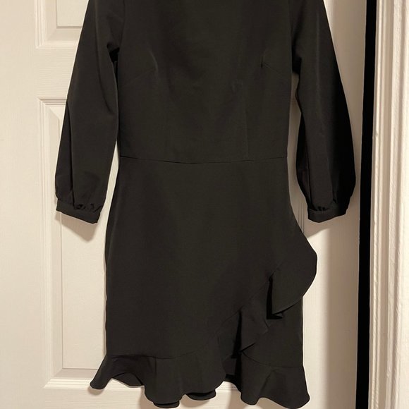 Waverly Grey Dresses & Skirts - WaverlyGrey Black Dress